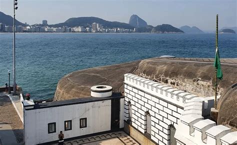 Forte de Copacabana: A Monumental Marvel and Gateway to History!