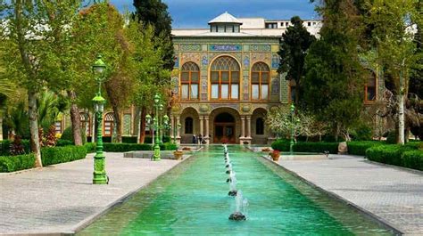 Golestan Palace: Witnessing Majestic Persian Architecture and Imperial Grandeur!