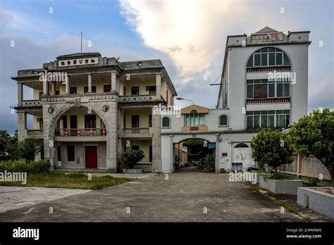 Jiangmen Xinhui Museum: Unveiling Centuries of History and Artistic Treasures!