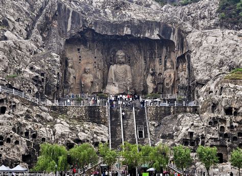 Longmen Grottoes:  Ancient Wonders Carved into Majestic Limestone Cliffs!