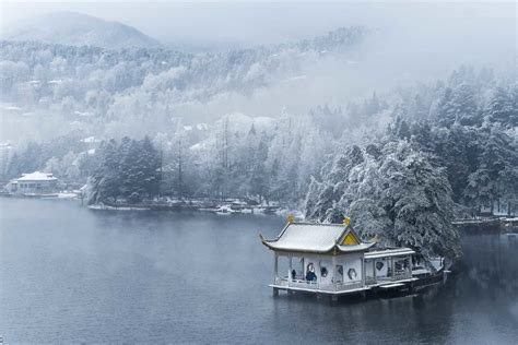 Lushan Mountain National Park Immerse Yourself in Stunning Natural Beauty and Ancient History!