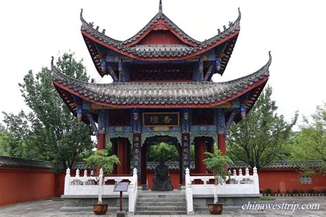 The Ancient Splendor of Mianyang's Langzhong Temple Ruins: Where History Meets Tranquility!