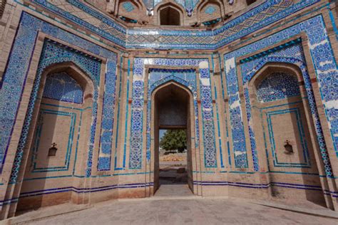 The Uch Sharif Shrine! A Timeless Testament to Love and Devotion