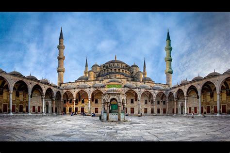 The Ulu Camii: A Stunning Example of Ottoman Architecture and Religious Significance!